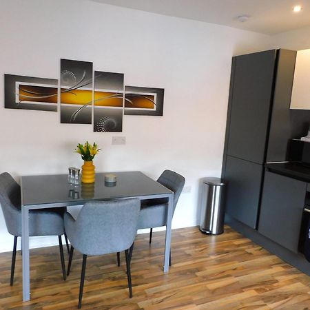 Newly Refurbished 1 Bed Apt In Hamilton Close To Station And Local Amenities Luaran gambar